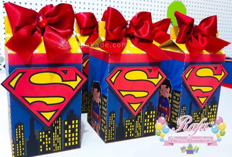 تم تولد سوپرمن - Superman